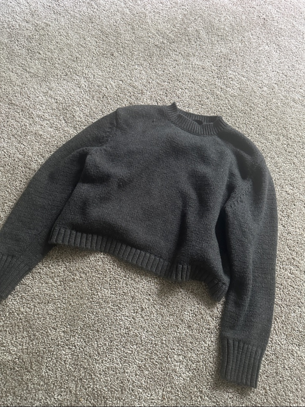 Zara Black Crewneck Cropped Sweater